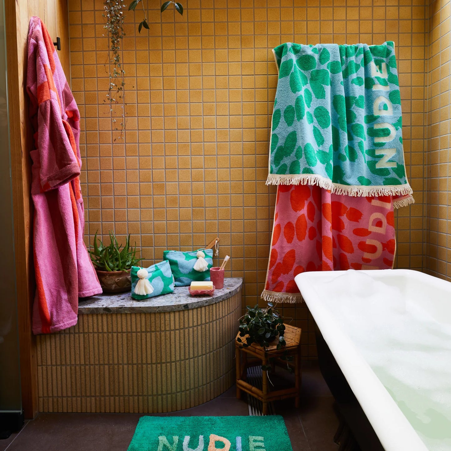 Sage & Clare - Hermosa Nudie Rudie Towel (Hydrangea)