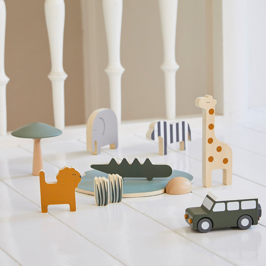 Flexa - Wooden Safari Animals & Jeep Toy Set