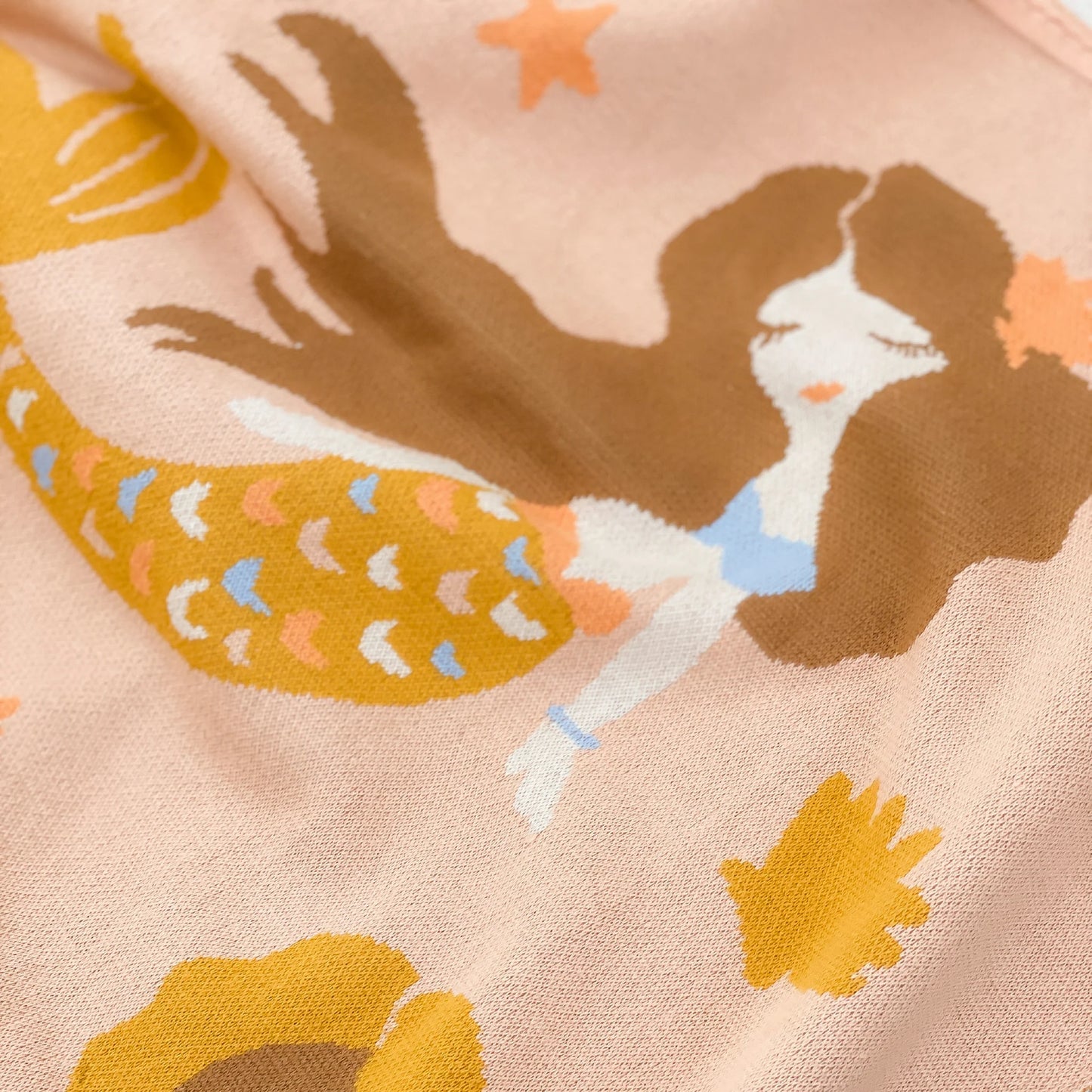 Load image into Gallery viewer, Fox &amp;amp; Fallow - Mermaids Blanket
