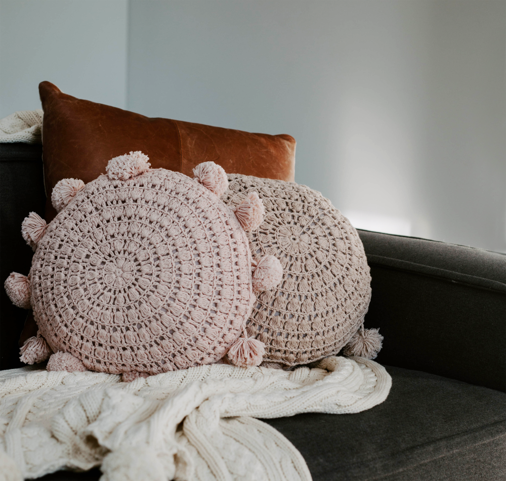 Load image into Gallery viewer, Miann &amp;amp; Co- Natural Pom Pom Cushion
